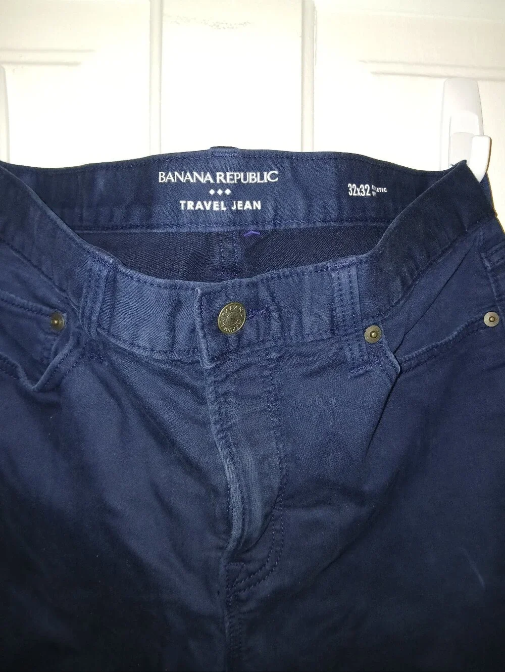 Banana Republic Navy Straight-Leg Travel Jeans 32x32